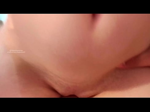 ❤️ Nire ahizparen gelan lo egiten eta horrela esnatu nintzen ❤️ Sexu bideoa gurean eu.porngifer.ru
